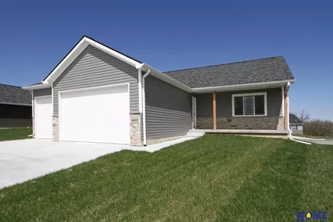 4100 W Marti Cir, Lincoln, NE 68524