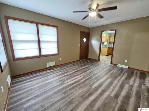431 N 13th St, Beatrice, NE 68310 photo 4