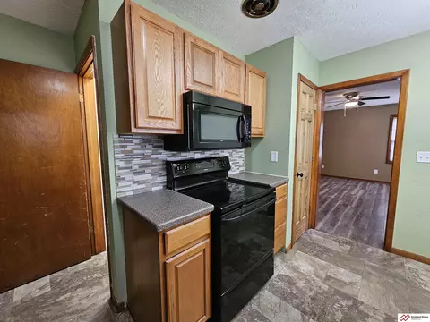 431 N 13th St, Beatrice, NE 68310 photo 8