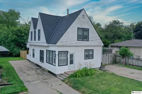 1417 Avenue C, Plattsmouth, NE 68048