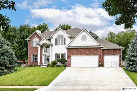 4014 N 152 Ave, Omaha, NE 68116