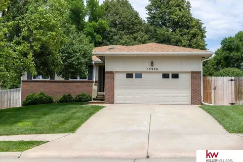 13970 Arbor Cir, Omaha, NE 68144