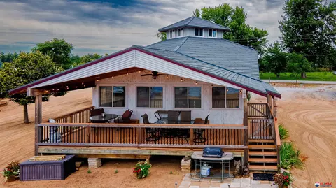 1076 Platteview Dr, Cedar Creek, NE 68016