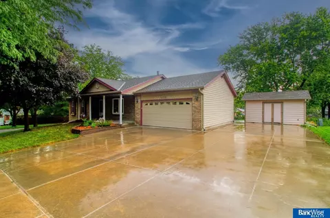 4718 N 20th St, Lincoln, NE 68521