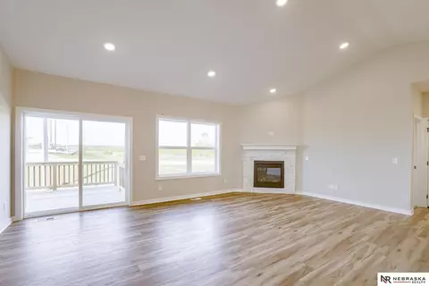 17618 Hanover St, Bennington, NE 68007 photo 9