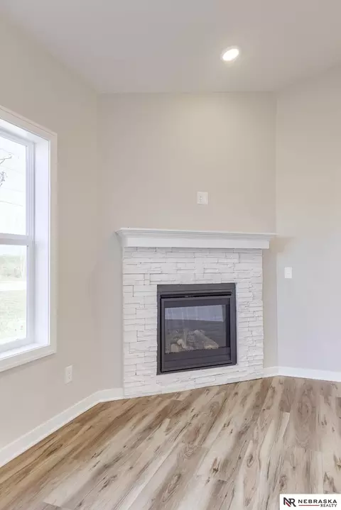 17618 Hanover St, Bennington, NE 68007 photo 8