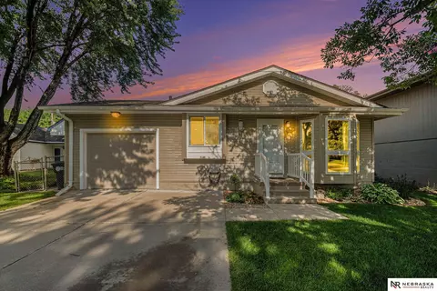6015 N 105th St, Omaha, NE 68134