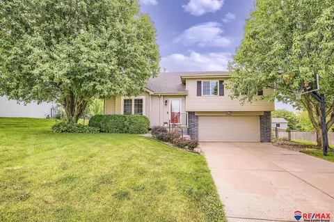 20121 Cleveland St, Elkhorn, NE 68022