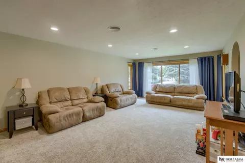 131 E 3rd St, Wahoo, NE 68066 photo 4