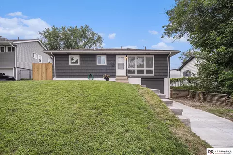 3616 Oak St, Omaha, NE 68105