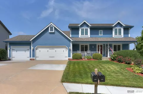 1222 N 162 St, Omaha, NE 68118