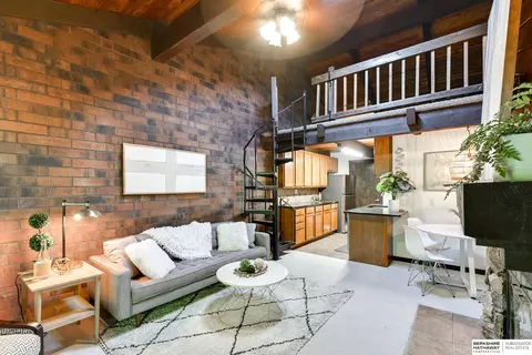8941 Miami St #24, Omaha, NE 68134