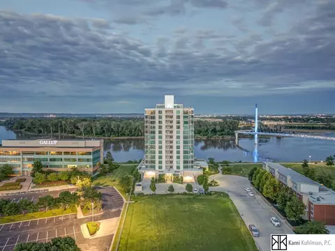 444 Riverfront Plz, Omaha, NE 68102