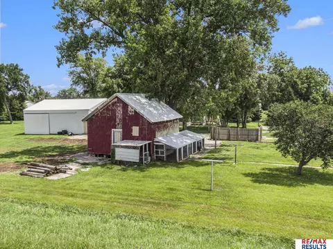 Exterior - 675 County Rd 12 Ct, Scribner, NE 68057 photo 8 of 9
