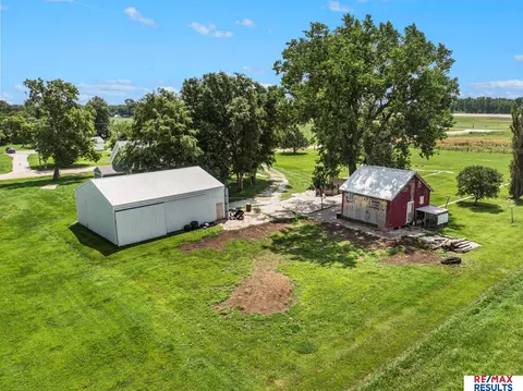 Exterior - 675 County Rd 12 Ct, Scribner, NE 68057 photo 7 of 9