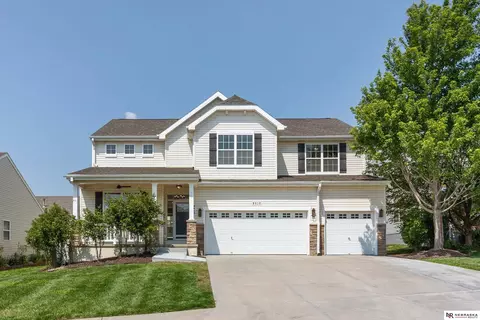 8910 N 156th Ave, Bennington, NE 68007