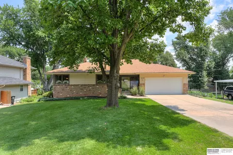 2119 S 114th St, Omaha, NE 68144