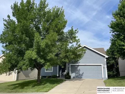 7104 S 183rd St, Omaha, NE 68136