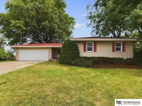 12248 Anne St, Omaha, NE 68137