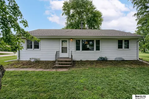 508 Walnut St, Greenwood, NE 68366