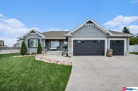 232 Tomahawk Cir, Yutan, NE 68073