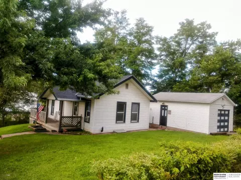 145 S 5th St, Plattsmouth, NE 68048