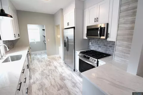 1726 S 23rd St, Lincoln, NE 68502