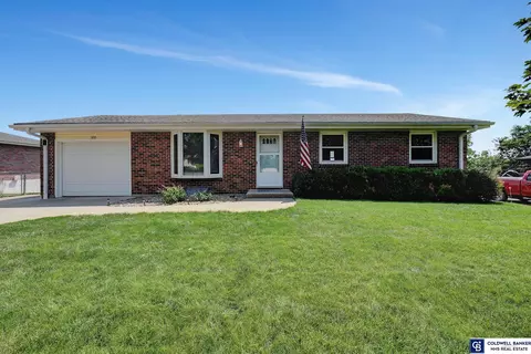 320 Elk Creek Rd, Malcolm, NE 68402