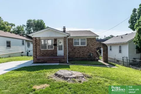 2009 N 67 St, Omaha, NE 68104