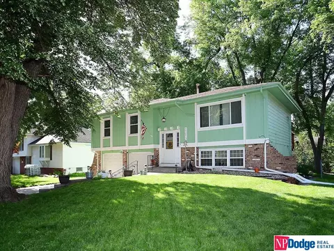 11013 Jackson St, Omaha, NE 68154