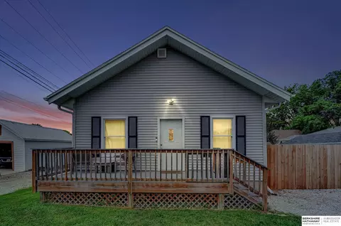 1121 S 5th St, Lincoln, NE 68502