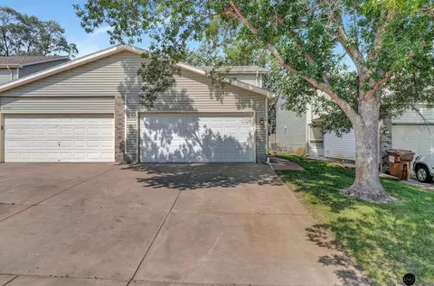 4725 Bel-ridge Dr, Lincoln, NE 68521
