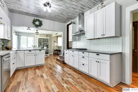 302 1st St, Waterloo, NE 68069 photo 8