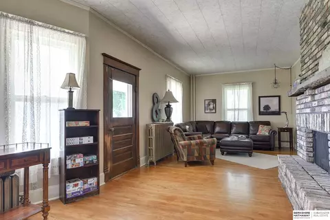 302 1st St, Waterloo, NE 68069 photo 3