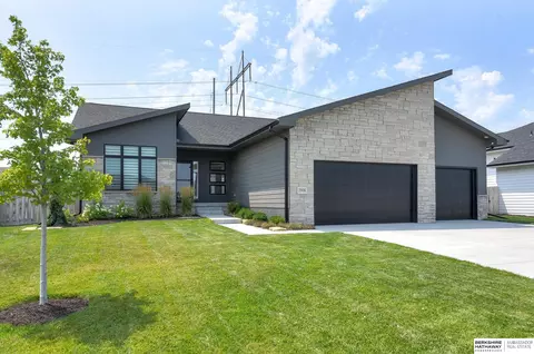 2908 N 185th Ave, Elkhorn, NE 68022