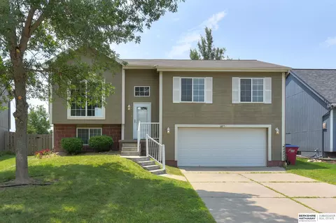 16875 Fowler Ave, Omaha, NE 68116