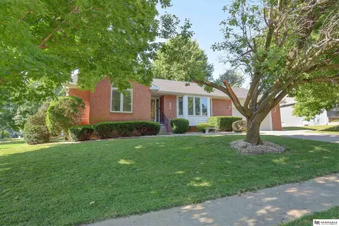 1455 Walnut Dr, Arlington, NE 68002