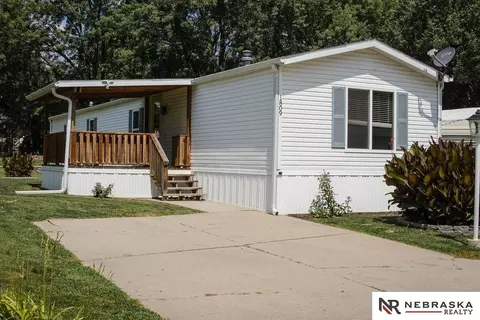 1809 SW 15th St, Lincoln, NE 68522