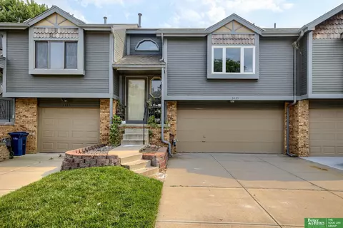 3425 Comstock Ave, Bellevue, NE 68123