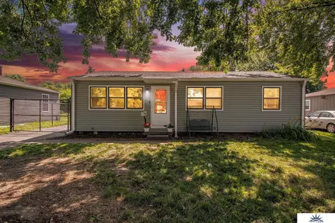 4209 S 62nd St, Omaha, NE 68117