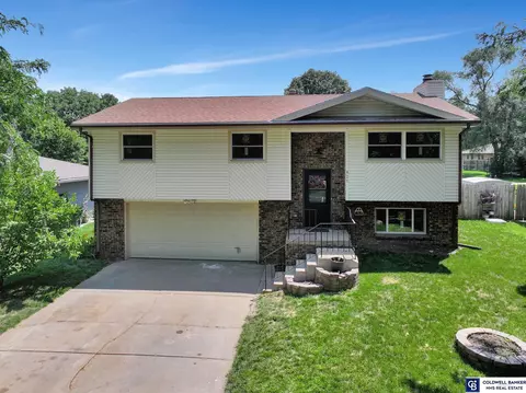 821 W S St, Lincoln, NE 68507