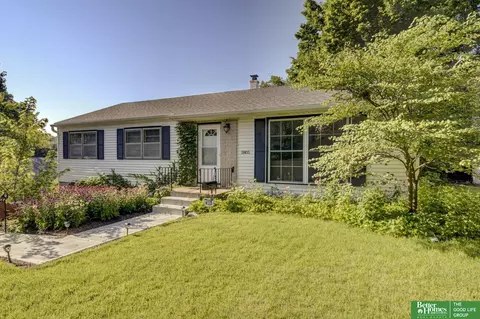 5805 Charles St, Omaha, NE 68132
