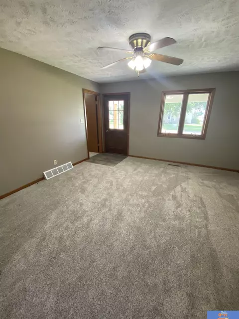 1210 Bell St, Beatrice, NE 68310 photo 11
