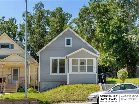 1613 Missouri Ave, Omaha, NE 68107