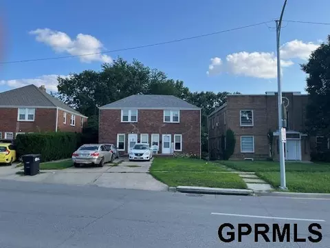 5223 NW Radial Hwy #5223-5225, Omaha, NE 68104