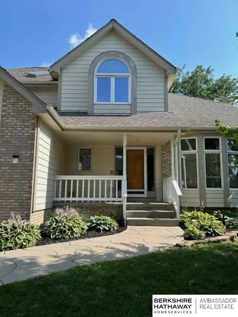 16173 Chicago St, Omaha, NE 68118