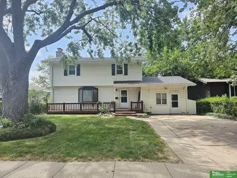 8722 Orchard Ave, Omaha, NE 68127