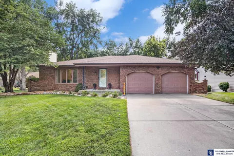 5325 S 62nd St, Lincoln, NE 68516