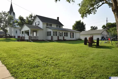 212 W Main St, Ceresco, NE 68017