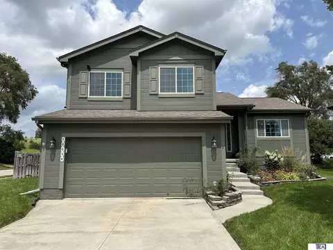 16638 Grand Ave, Omaha, NE 68116